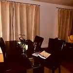 Penthouse Cork بانتري